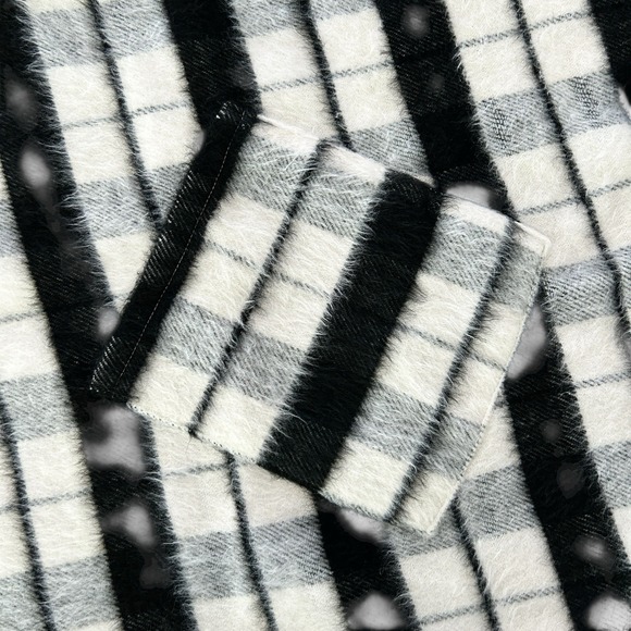 World Market One Size Cecil Black White Multi Funnel Pullover Poncho Jacket NWT - Picture 8 of 16